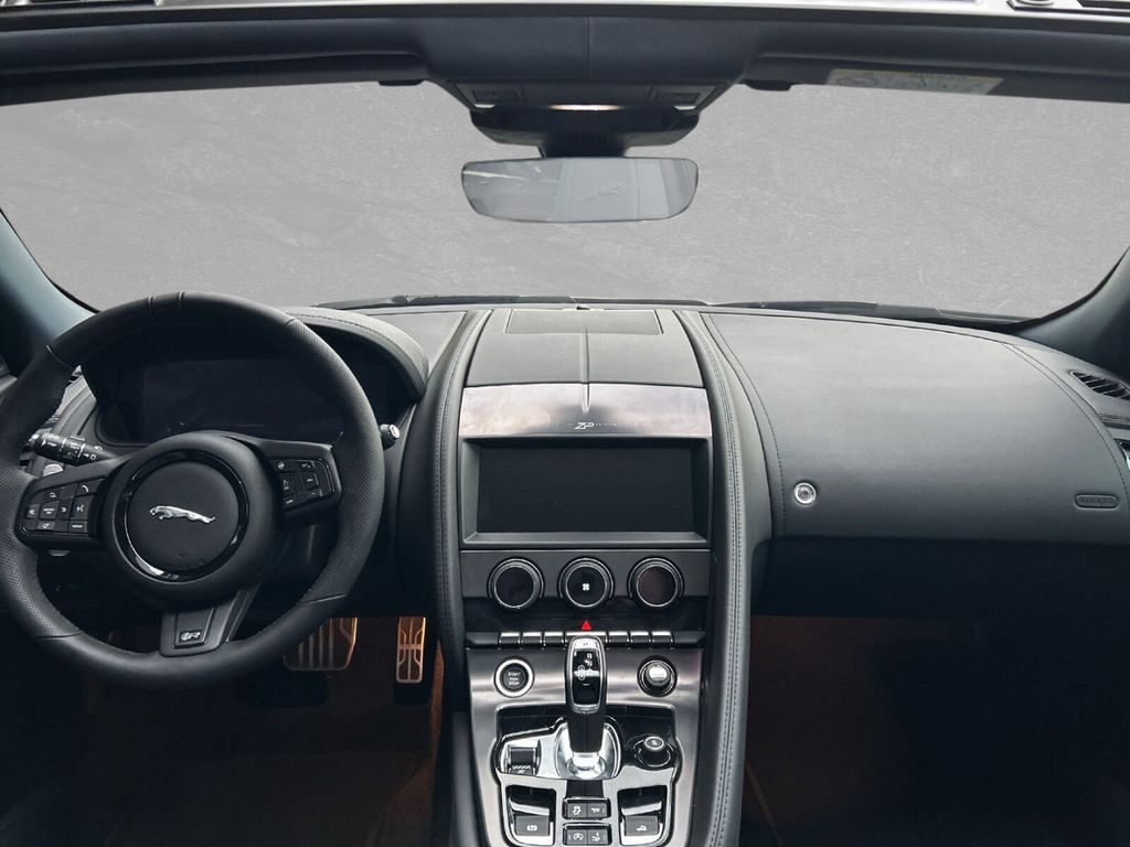 Jaguar F-Type 2024