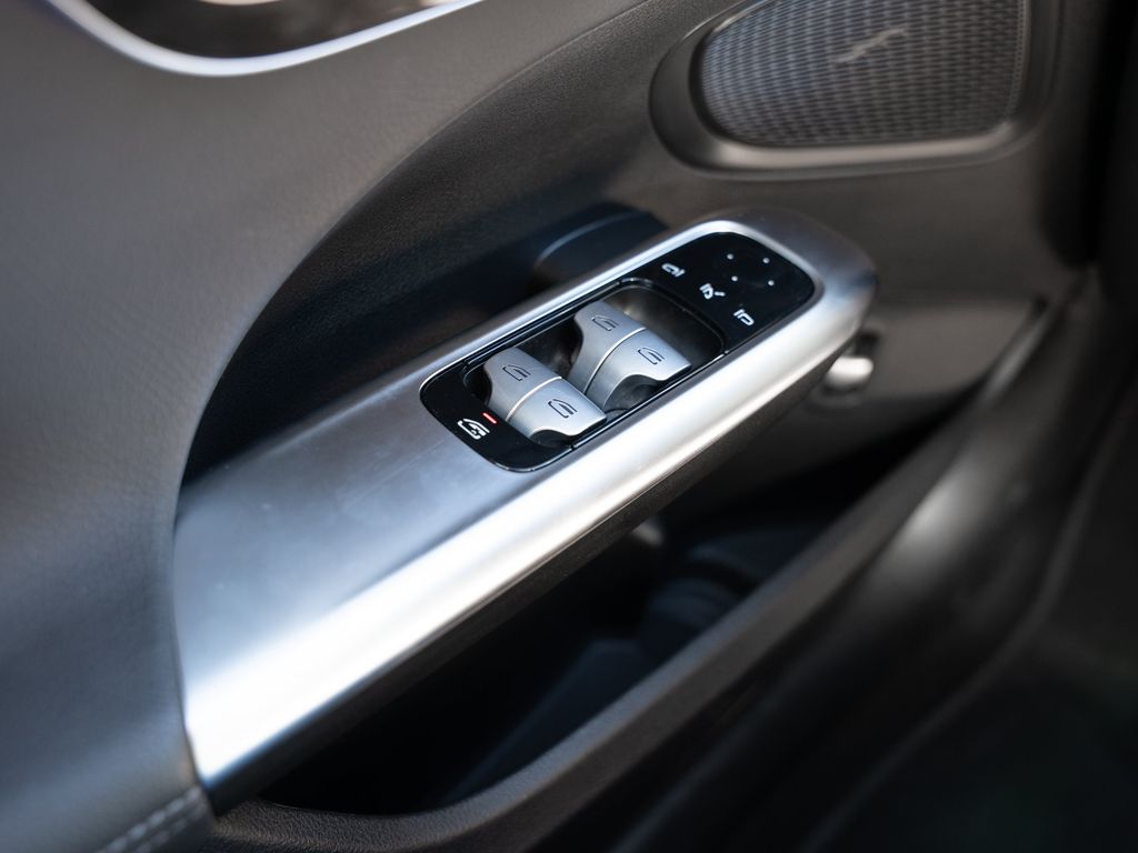 Mercedes-Benz C 200 2023