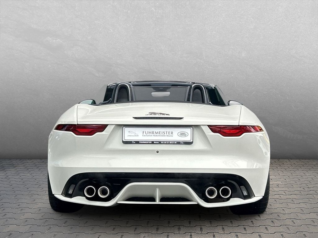 Jaguar F-Type 2024