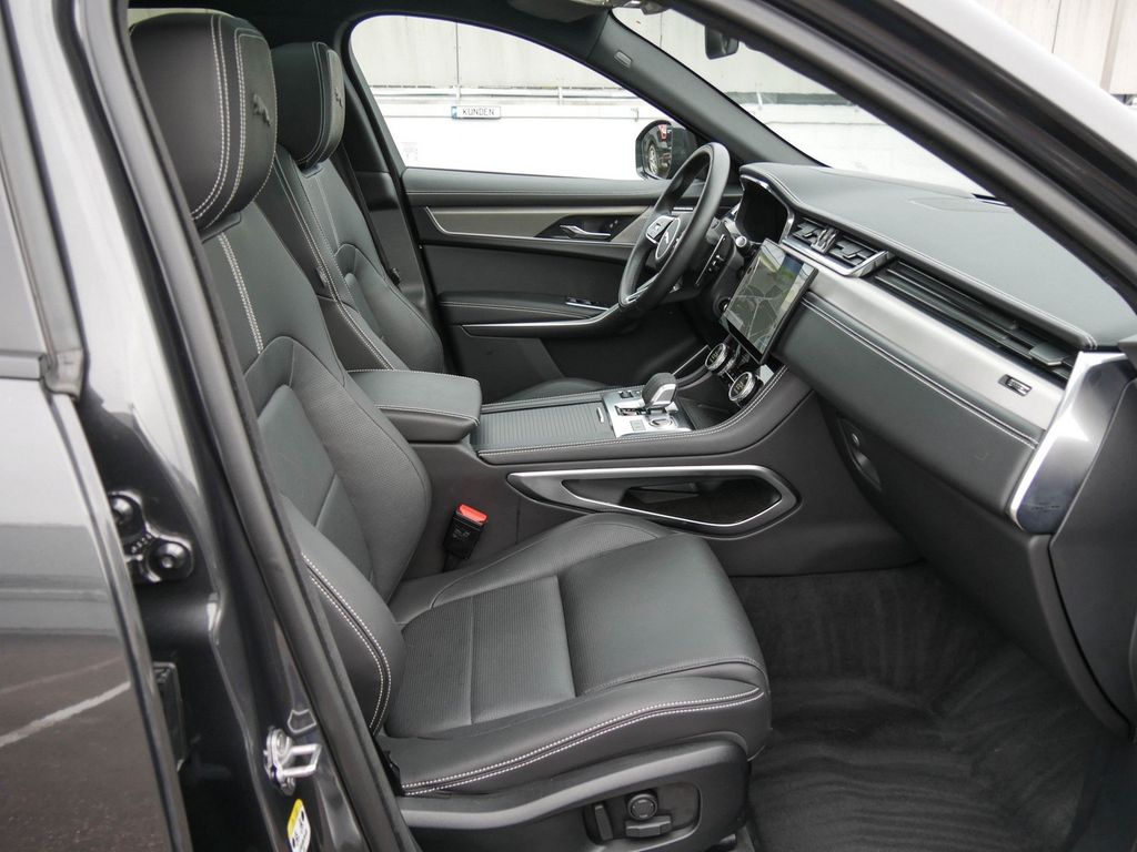 Jaguar F-Pace 2025