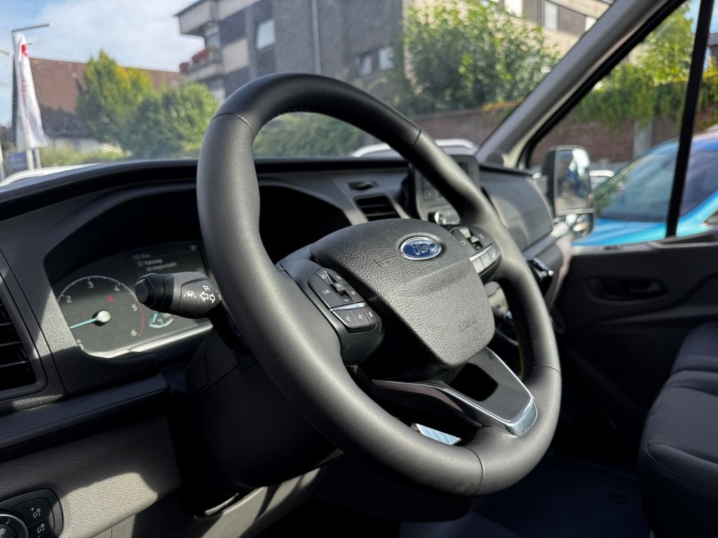 Ford Transit 2025