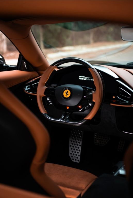 Ferrari 12Cilindri 2025