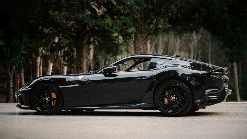 Ferrari 12Cilindri 2025