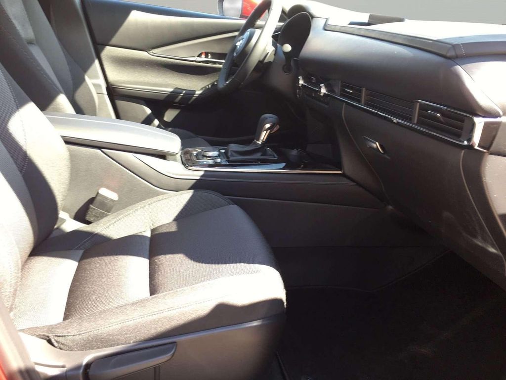 Mazda CX-30 2025