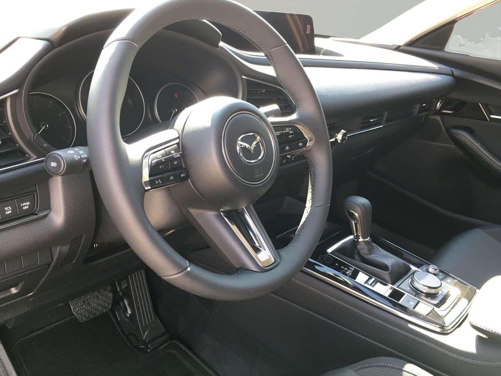 Mazda CX-30 2025