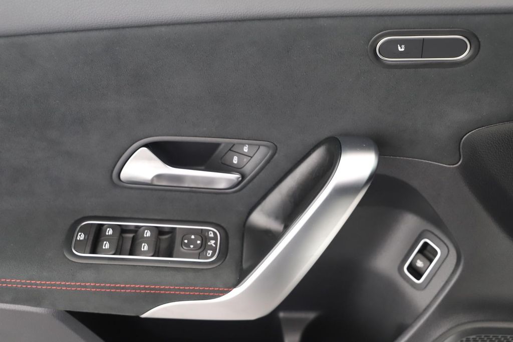 Mercedes-Benz A 200 2024