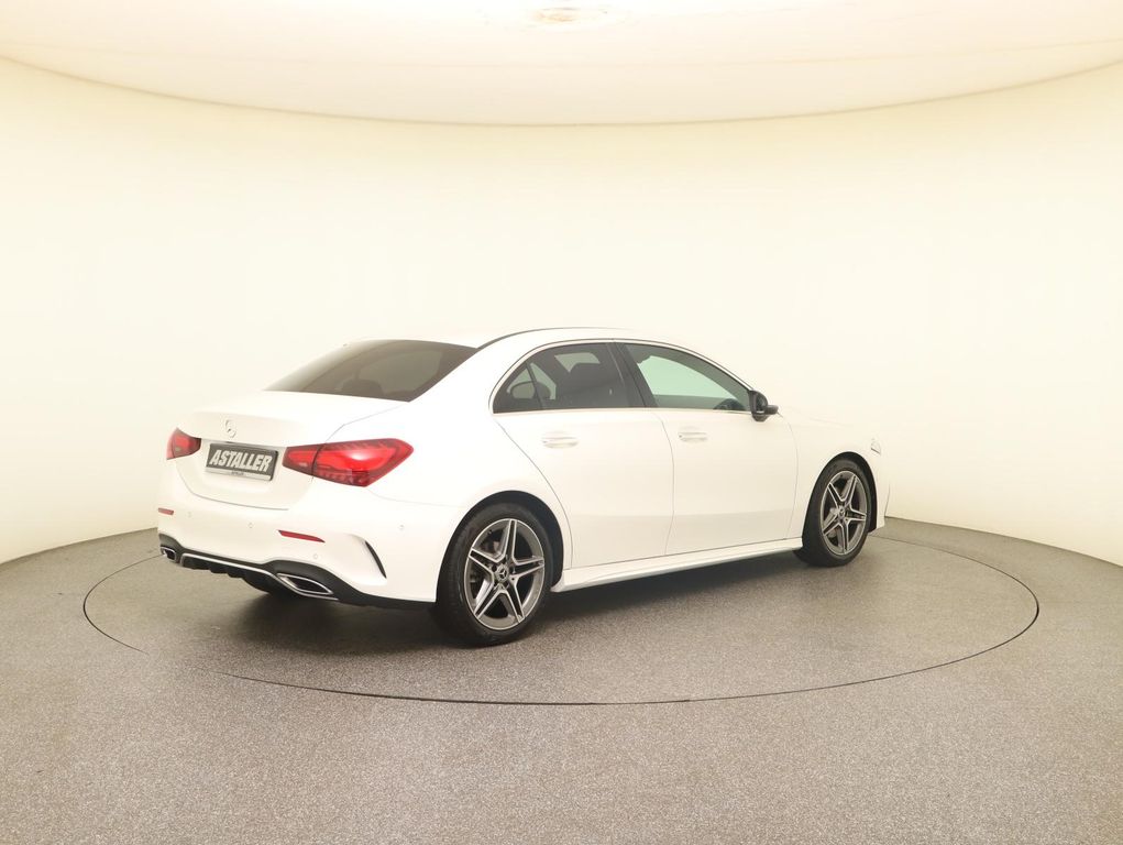 Mercedes-Benz A 200 2024