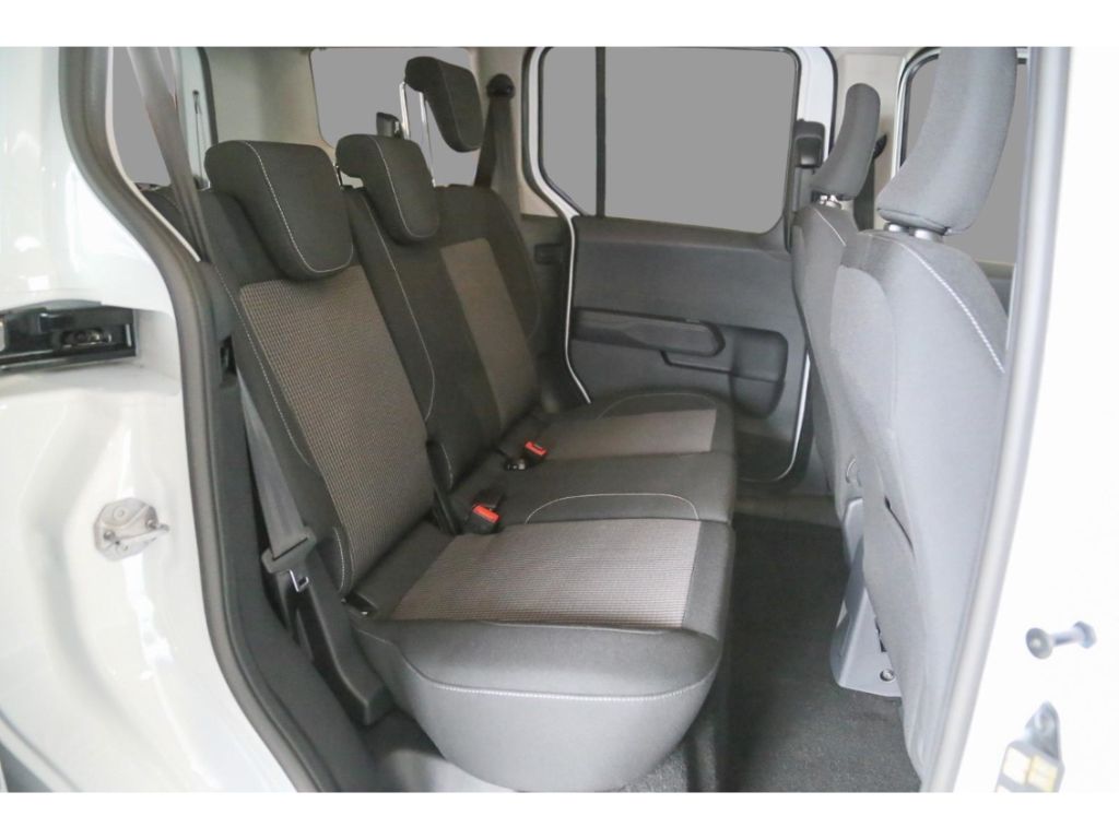 Ford Tourneo Courier 2025