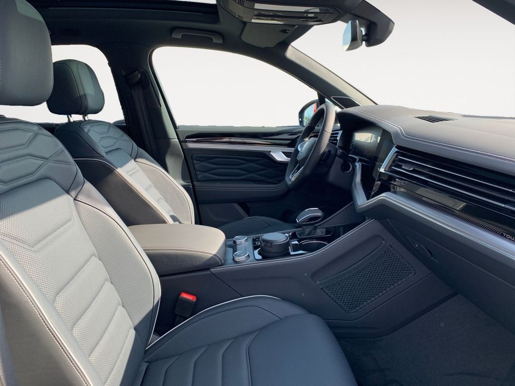 Volkswagen Touareg 2025