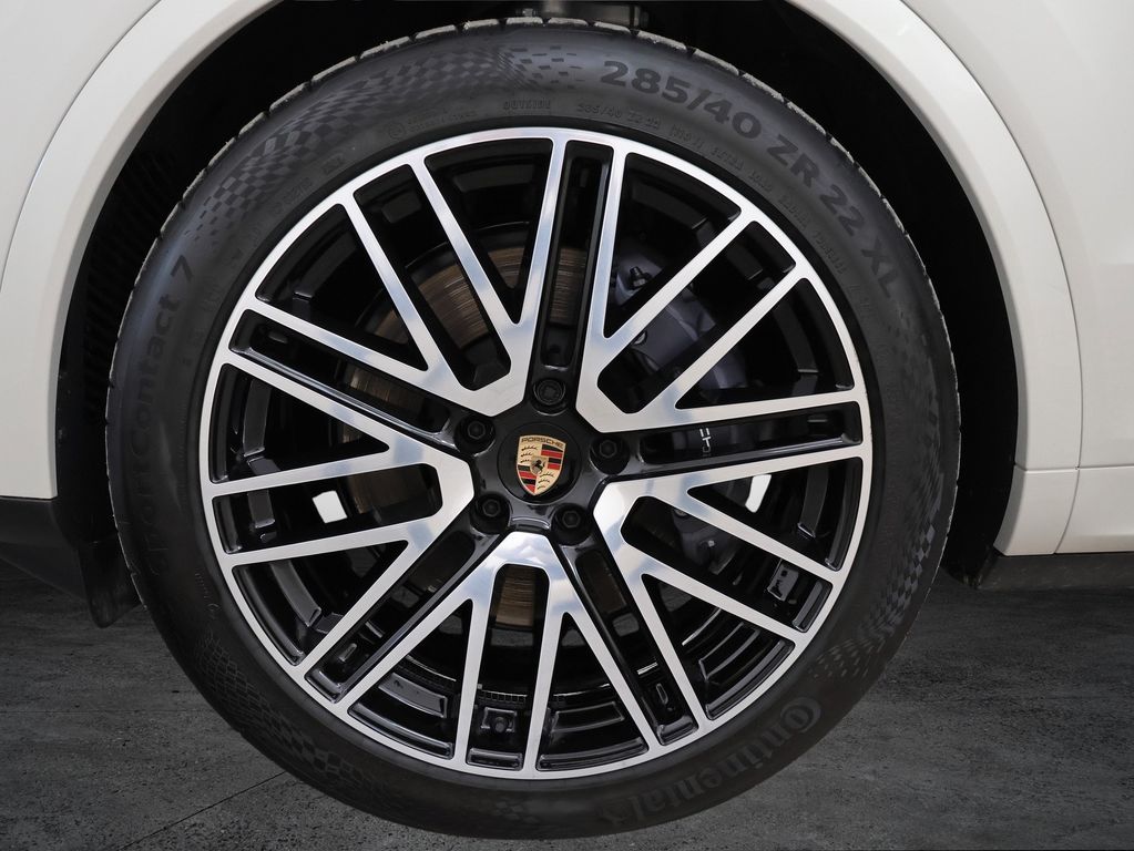 Porsche Cayenne 2025