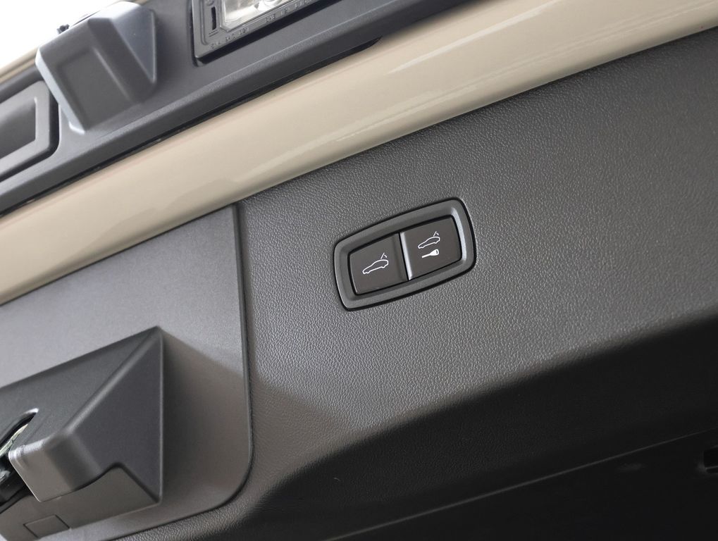 Porsche Cayenne 2025