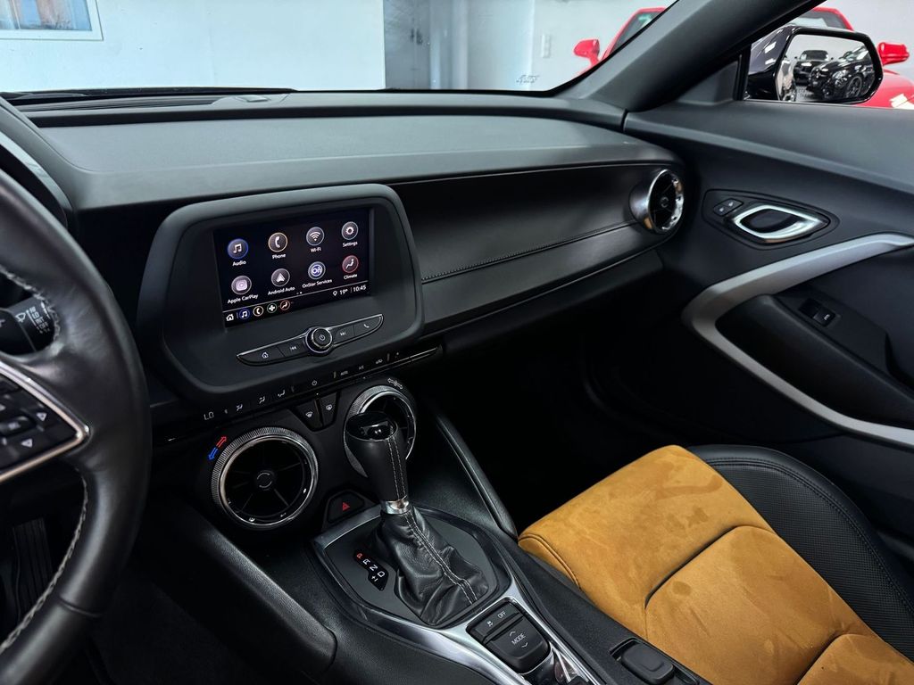 Chevrolet Camaro 2023