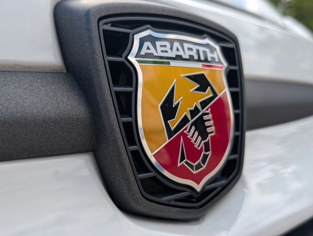Abarth 595C 2024