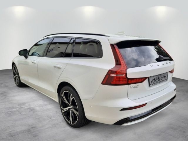 Volvo V60 2023