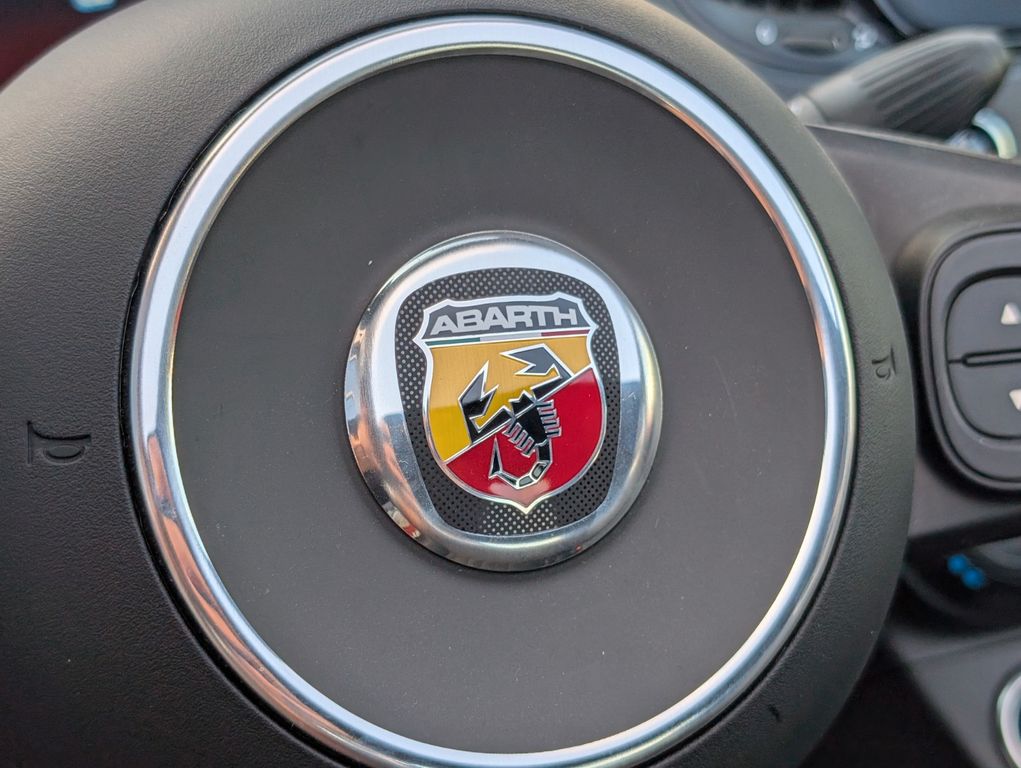 Abarth 595C 2023