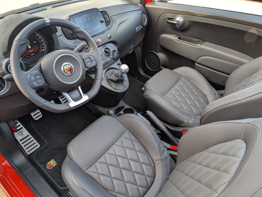 Abarth 595C 2023