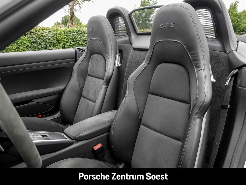 Porsche Boxster 2024