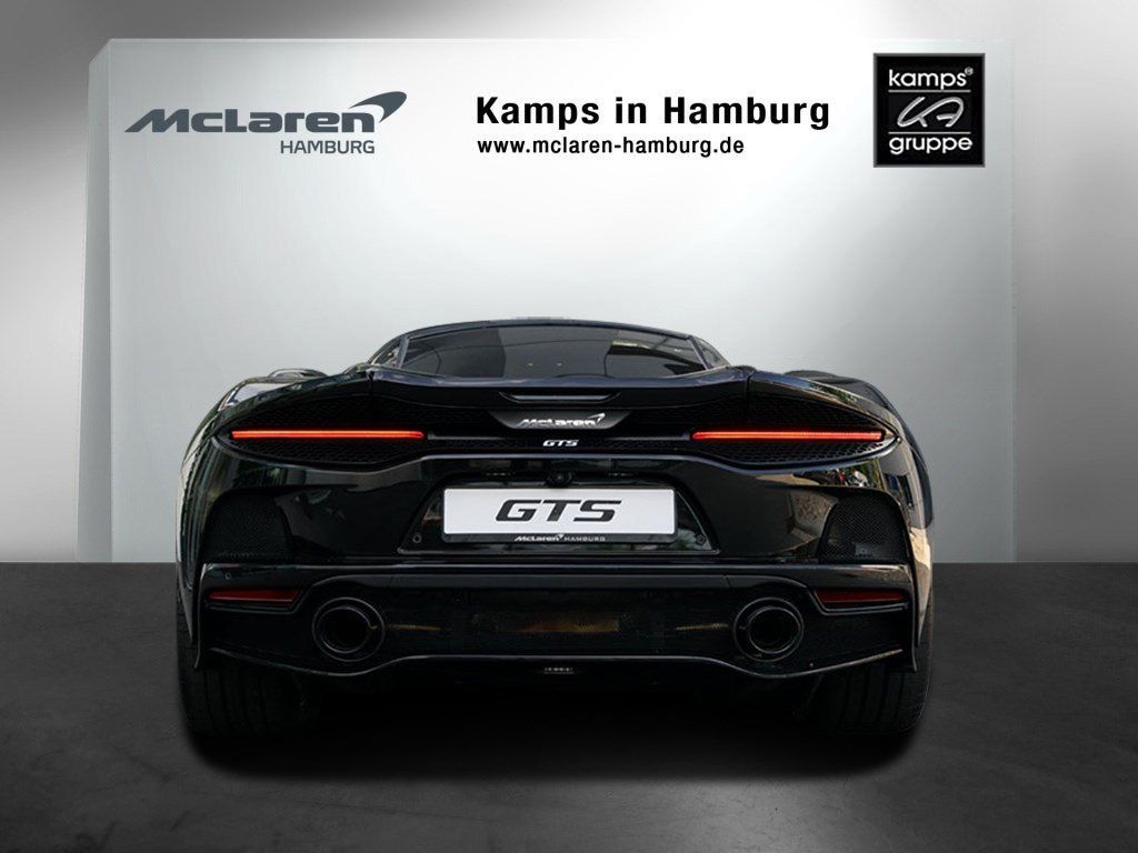 McLaren GT 2025