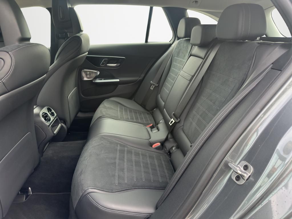 Mercedes-Benz C 300 2024