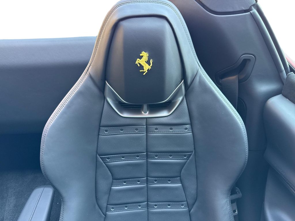 Ferrari 296 GTS 2024