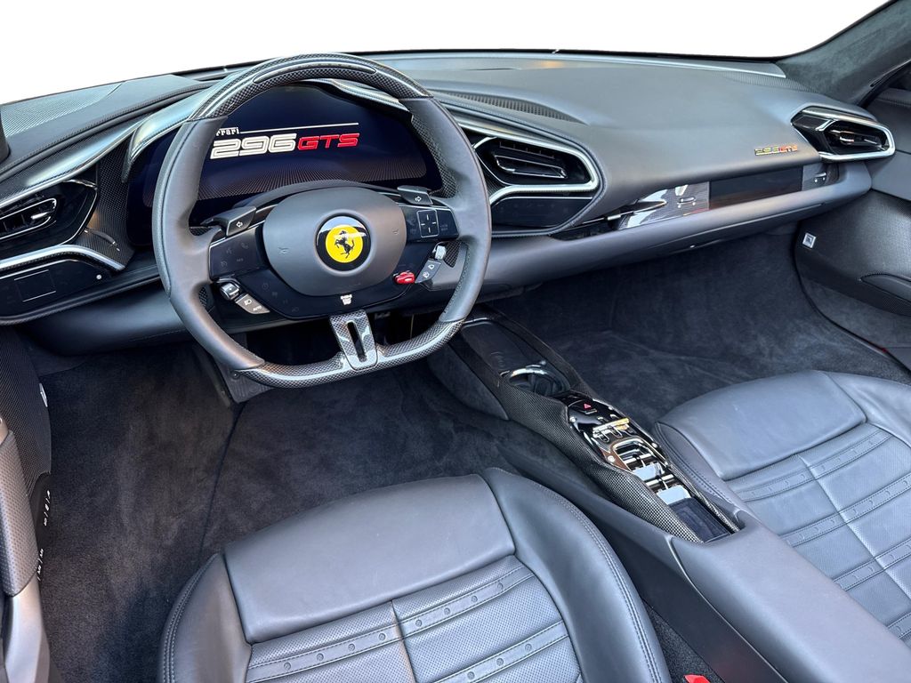 Ferrari 296 GTS 2024