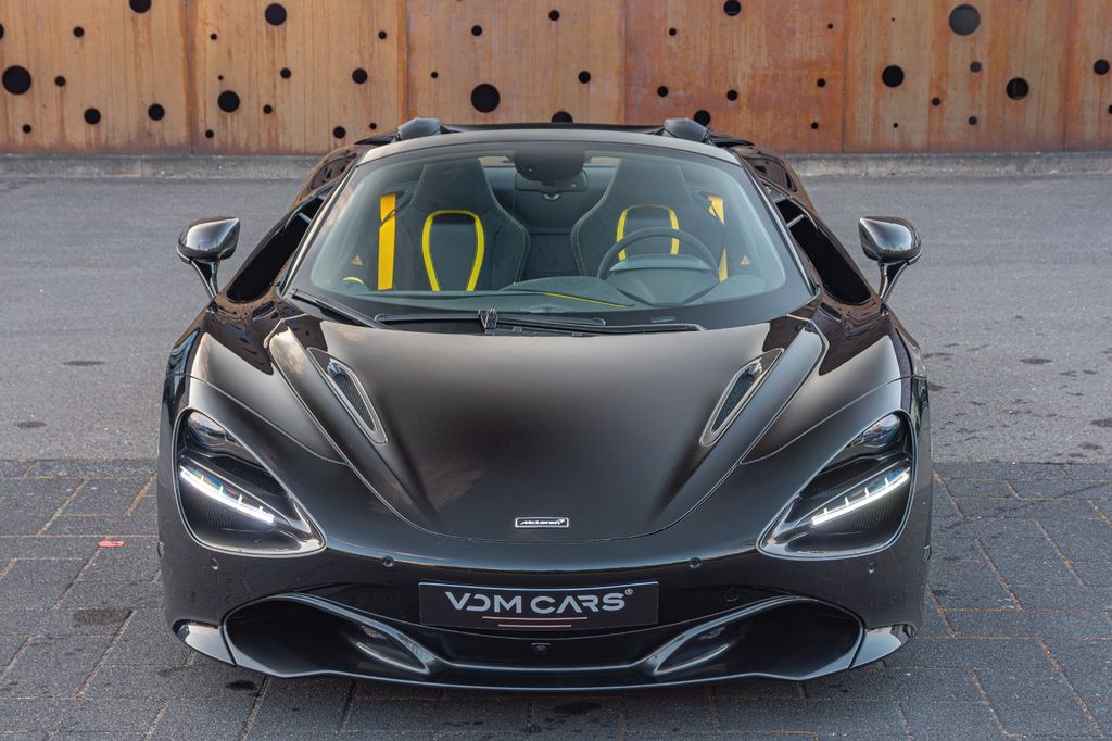 McLaren 720S 2021