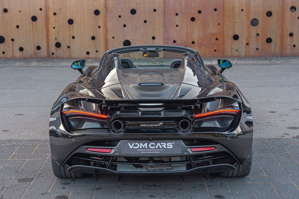 McLaren 720S 2021