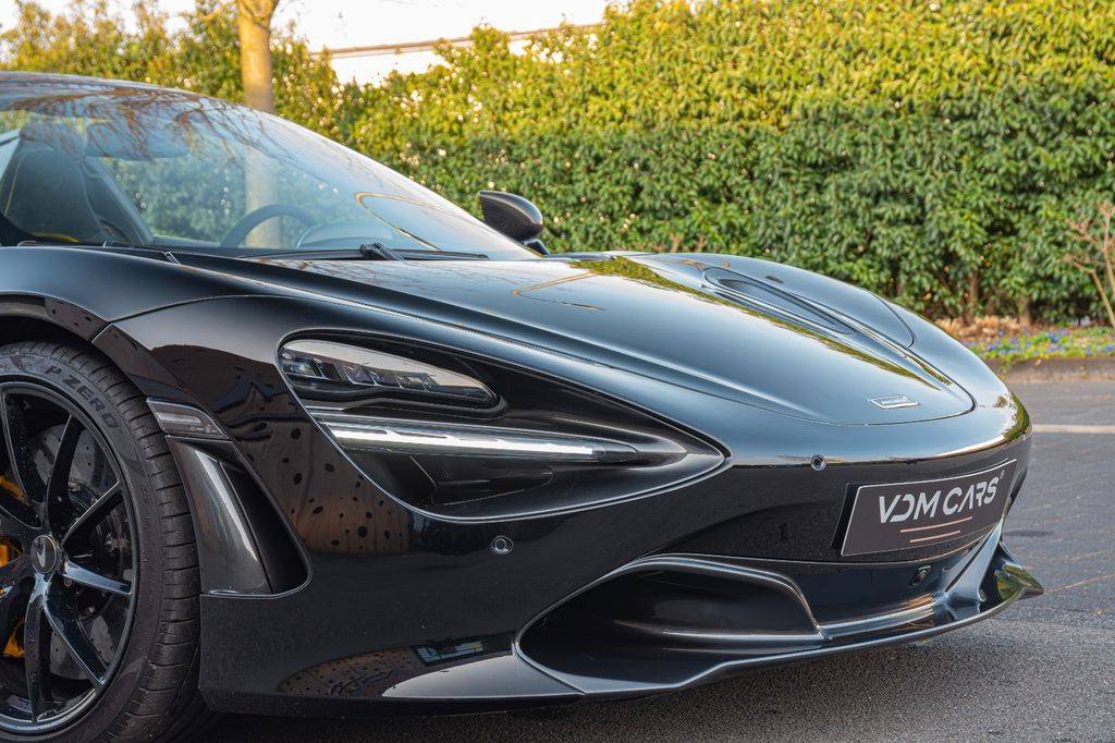 McLaren 720S 2021