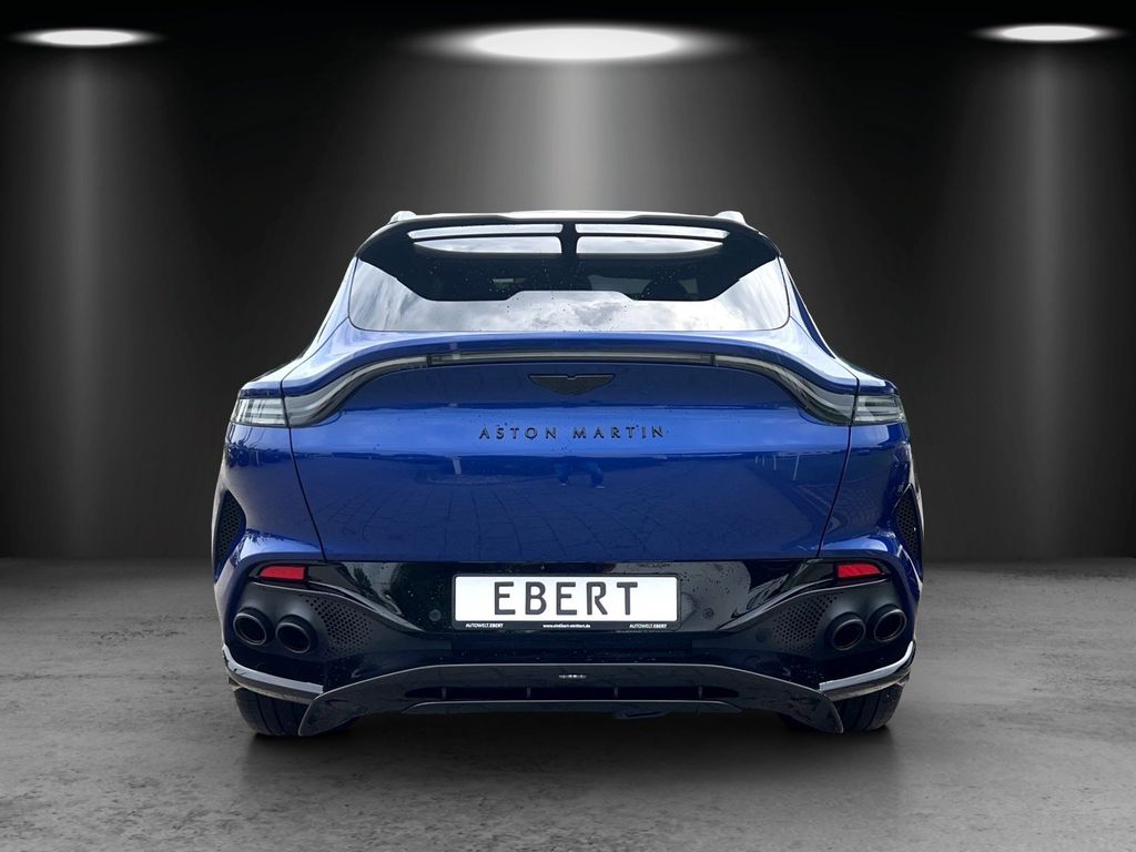 Aston Martin DBX 2023