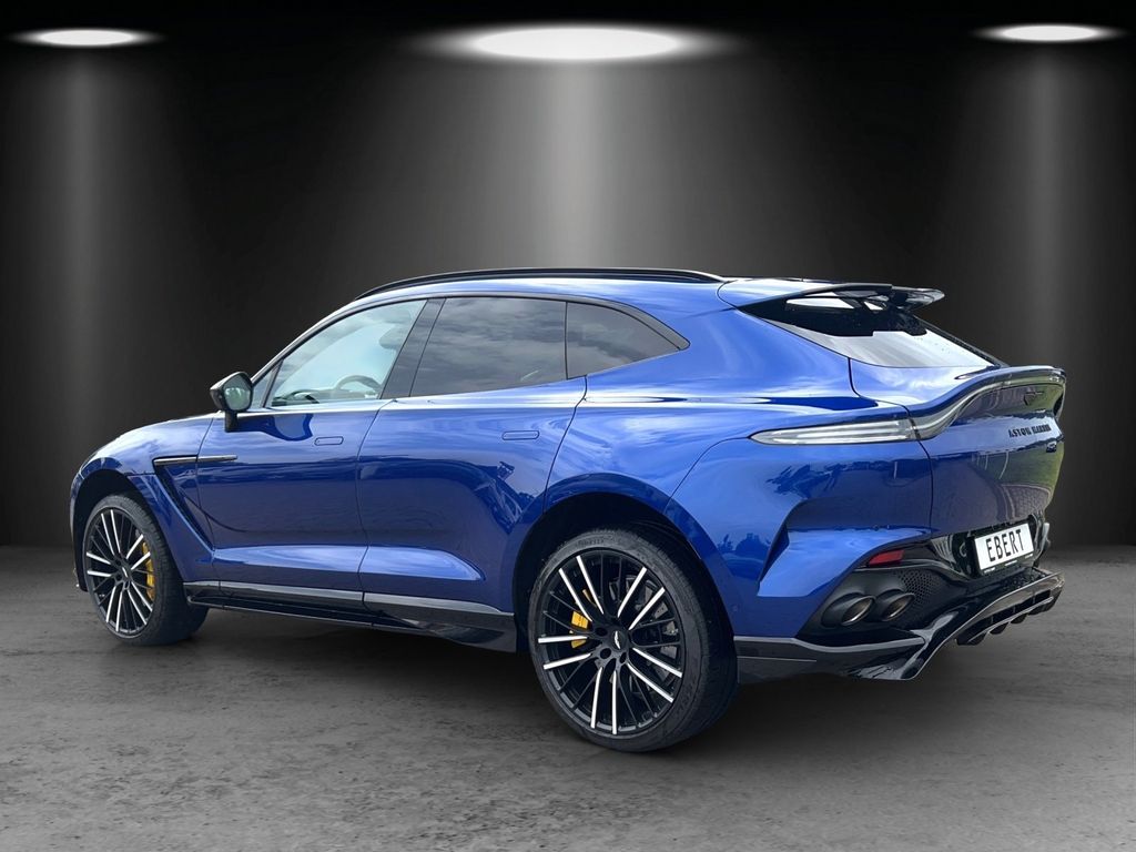 Aston Martin DBX 2023