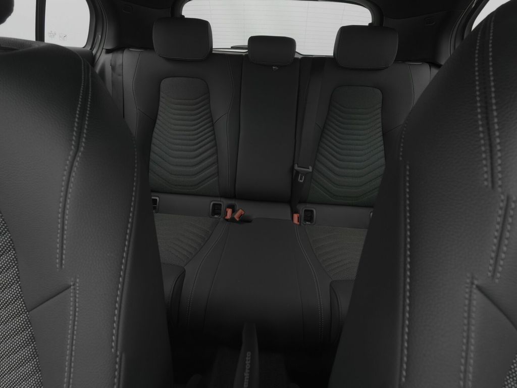 Mercedes-Benz A 180 2024