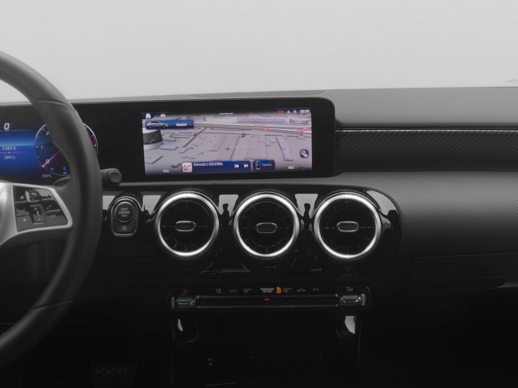 Mercedes-Benz A 180 2024