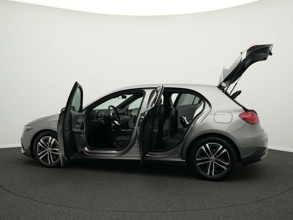 Mercedes-Benz A 180 2024