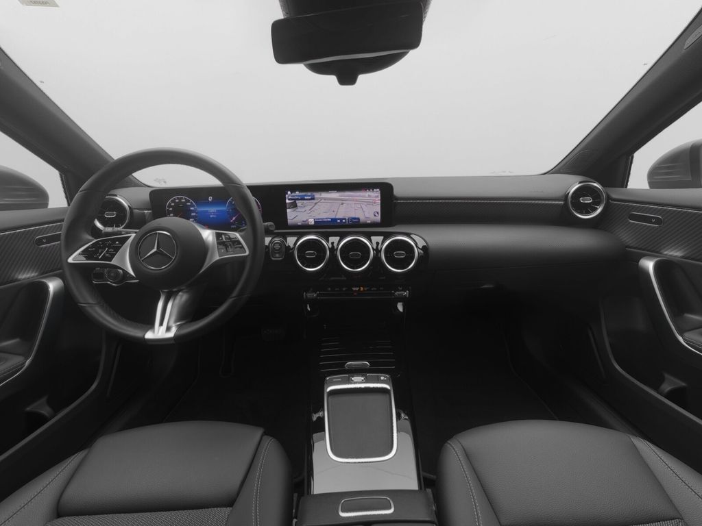 Mercedes-Benz A 180 2024