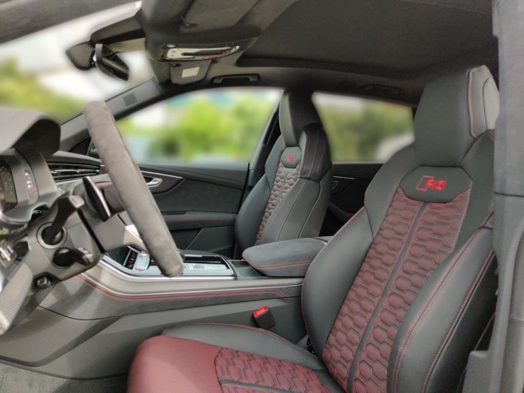 Audi RSQ8 2025