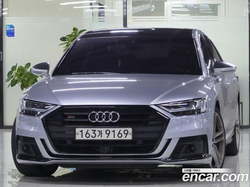 Audi S8 2020