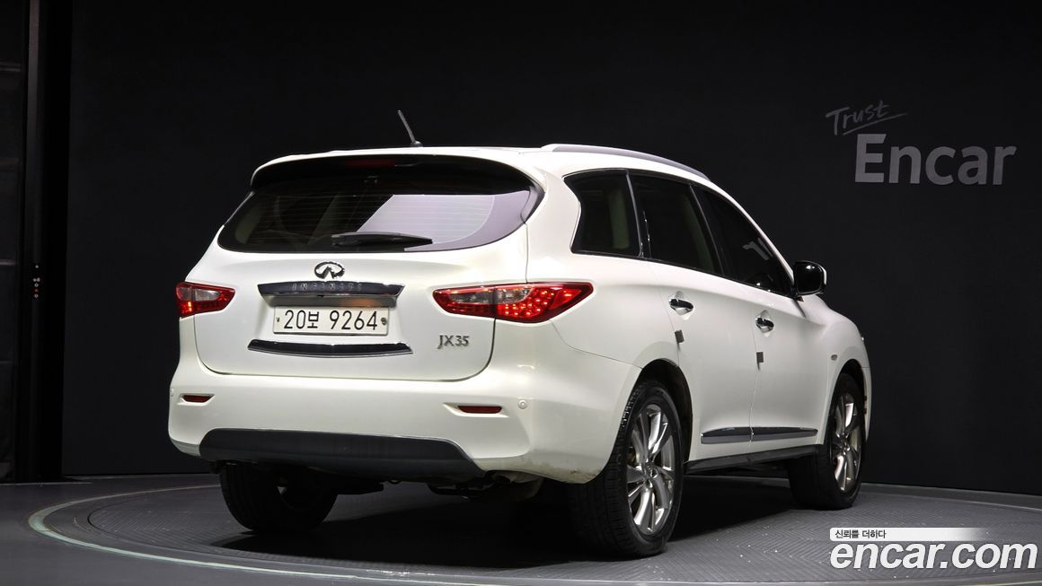 Infiniti JX 2013
