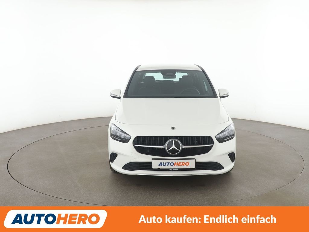Mercedes-Benz B 220 2023