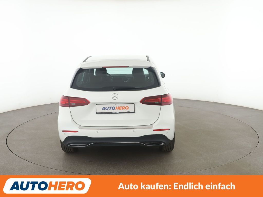 Mercedes-Benz B 220 2023
