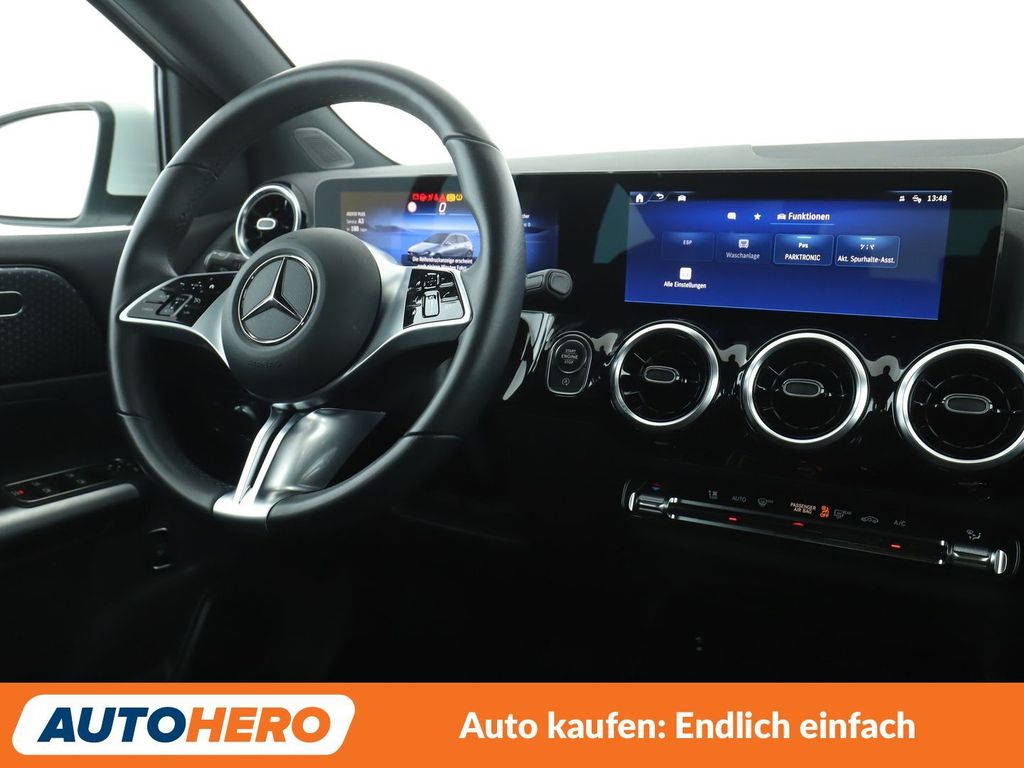 Mercedes-Benz B 220 2023