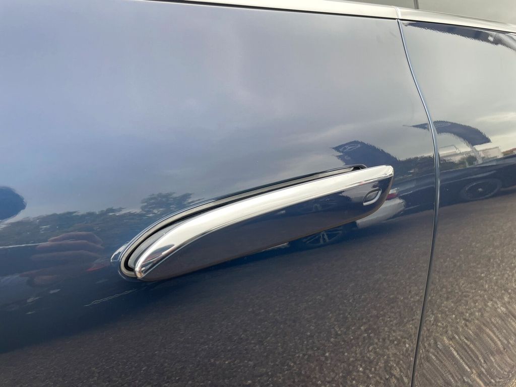 Mercedes-Benz EQE 2024