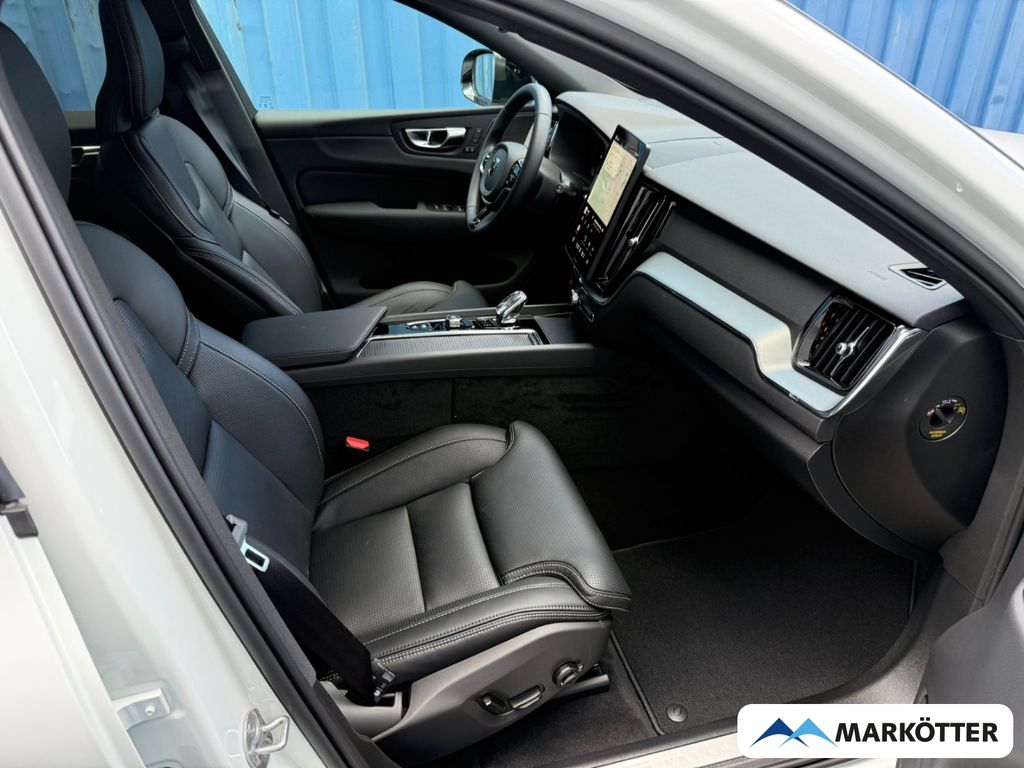 Volvo XC60 2025