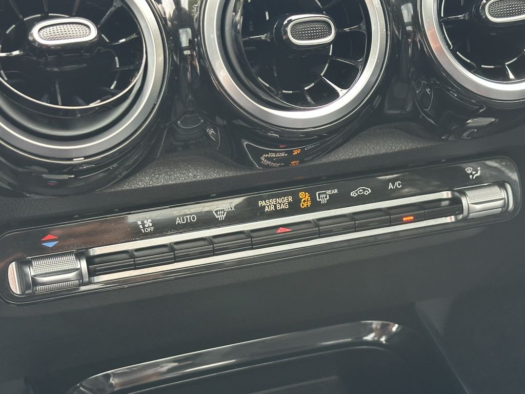 Mercedes-Benz GLB 180 2022
