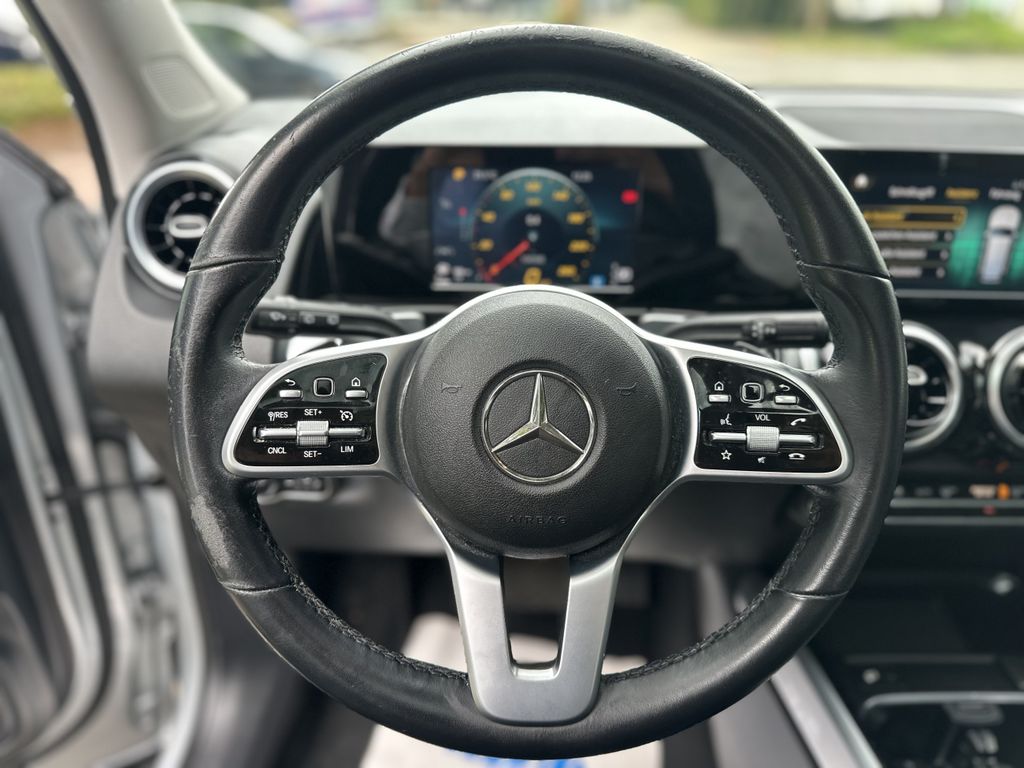 Mercedes-Benz GLB 180 2022