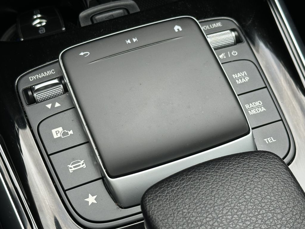 Mercedes-Benz GLB 180 2022