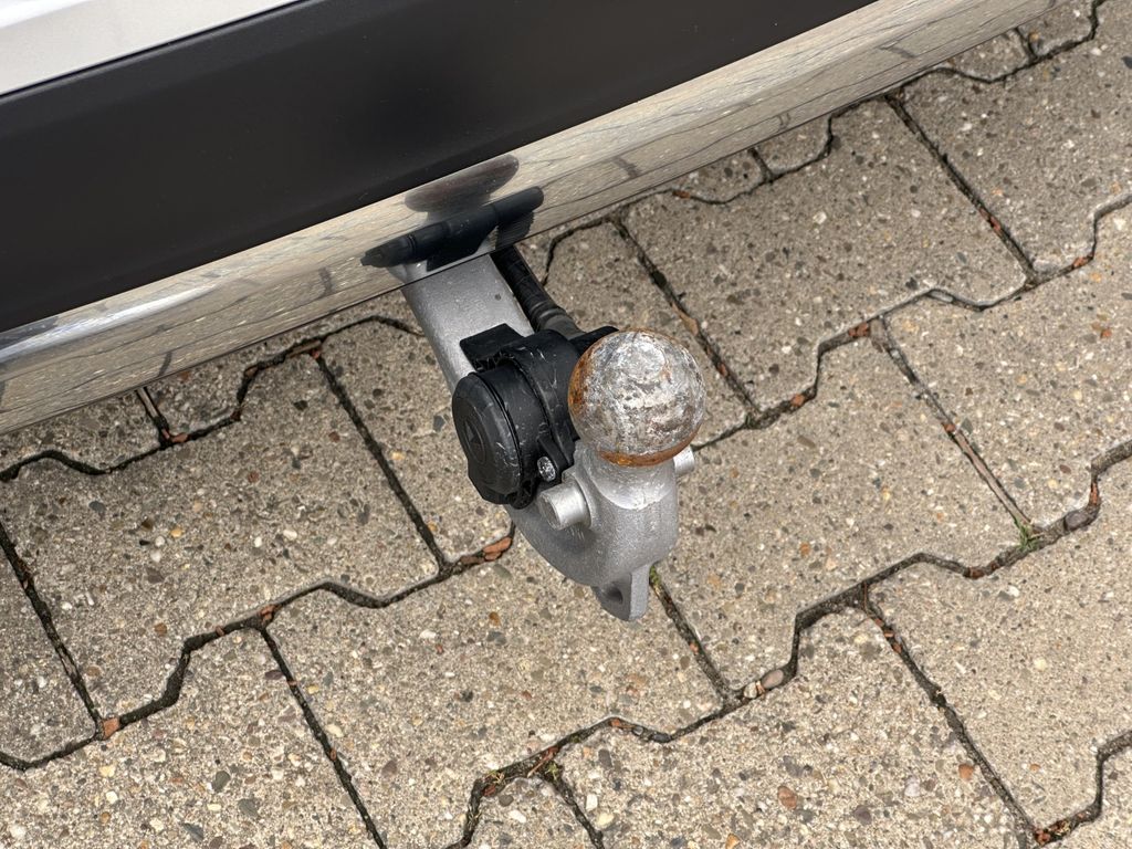 Mercedes-Benz GLB 180 2022