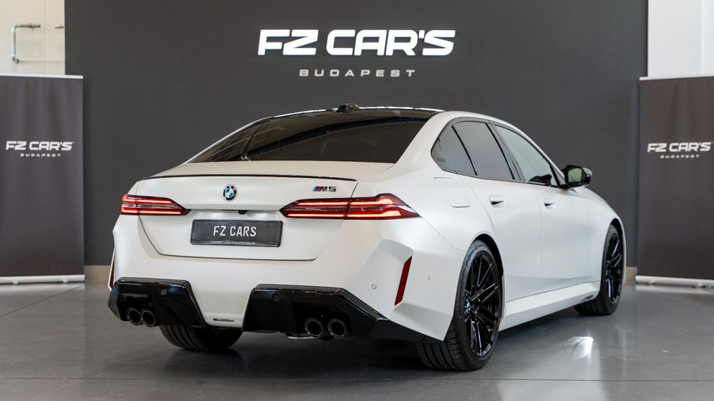 BMW M5 2025