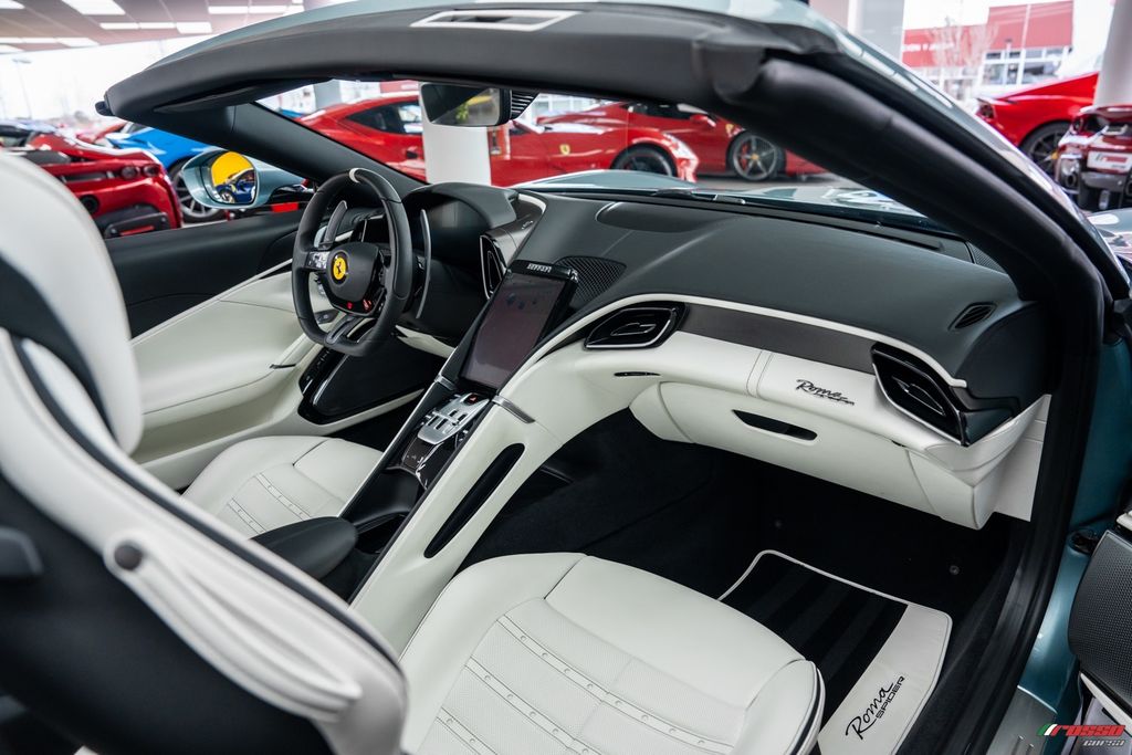 Ferrari Roma 2024