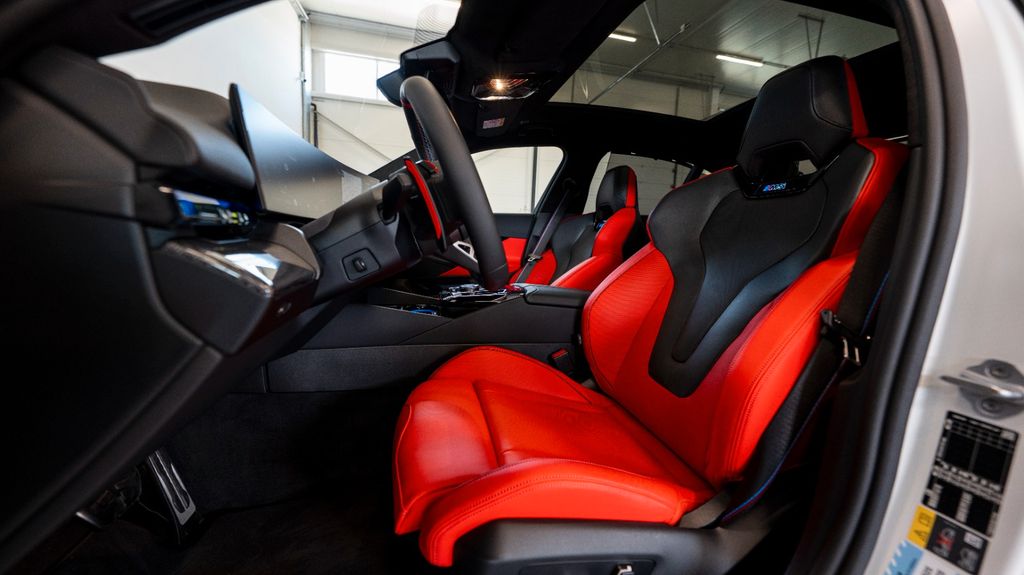 BMW M5 2025