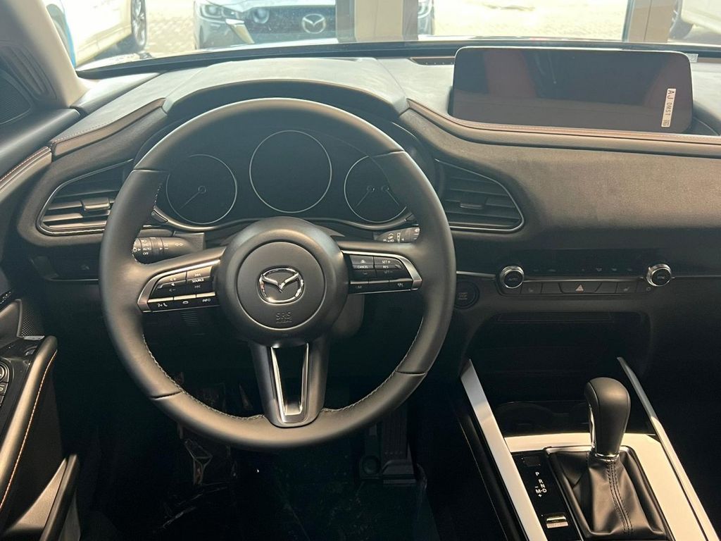 Mazda CX-30 2025